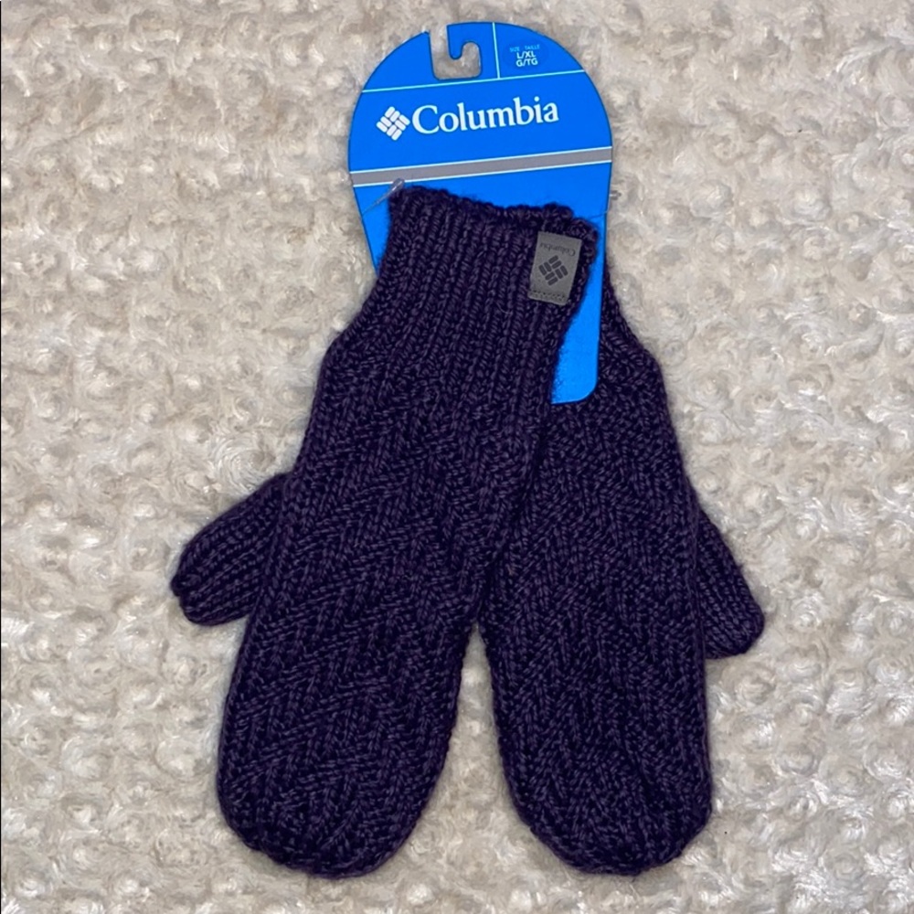 BRAND NEW Columbia purple mittens!